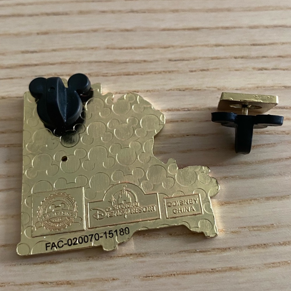 Disney Pin - Picture 4 of 4